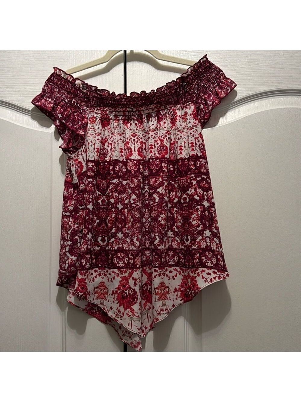 ABBELINE Floral Off the Shoulders Top
